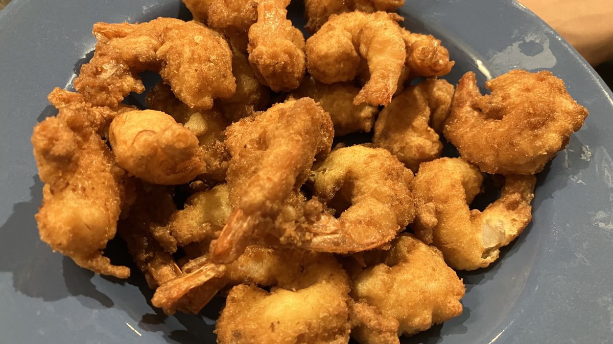 Chrupiące krewetki to pyszny dodatek do kolorowych bowli