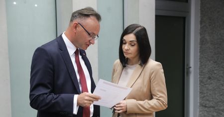 "Radzik anulował kary Pawlakowi". Oburzenie w komisji ds. Pegasusa