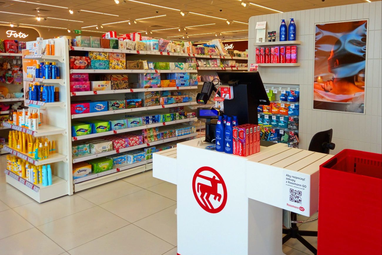 Niemiec poszedł do Rossmanna w Polsce. Porównał ceny. "Szok"