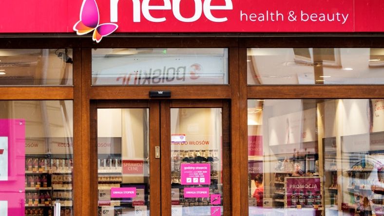 Hebe drugstoreKRAKOW, POLAND - 2018/03/20: Hebe drugstore. (Photo by Igor Golovniov/SOPA Images/LightRocket via Getty Images)SOPA ImagesHebe, drugstore, sign, logo, brand, shop, store, pharmacy