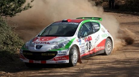Nicolas Vouilloz w Peugocie 207 S2000 podczas Rajdu Turcji 2007