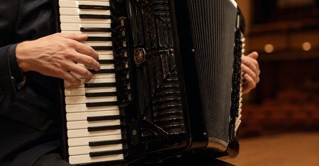 Uczeń włocławskiej Szkoły Muzycznej podbija świat. Sukcesy w Nowym Jorku i Londynie