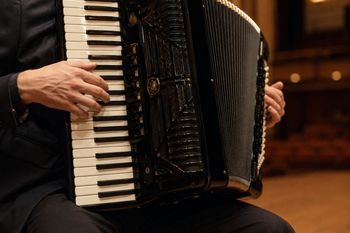 Uczeń włocławskiej Szkoły Muzycznej podbija świat. Sukcesy w Nowym Jorku i Londynie