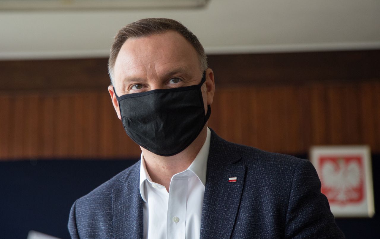 Andrzej Duda prowadził rozmowy na temat zakupu chińskich szczepionek. I dobrze, ze nie doszło do transakcji. Są wątpliwości co do ich jakości. 