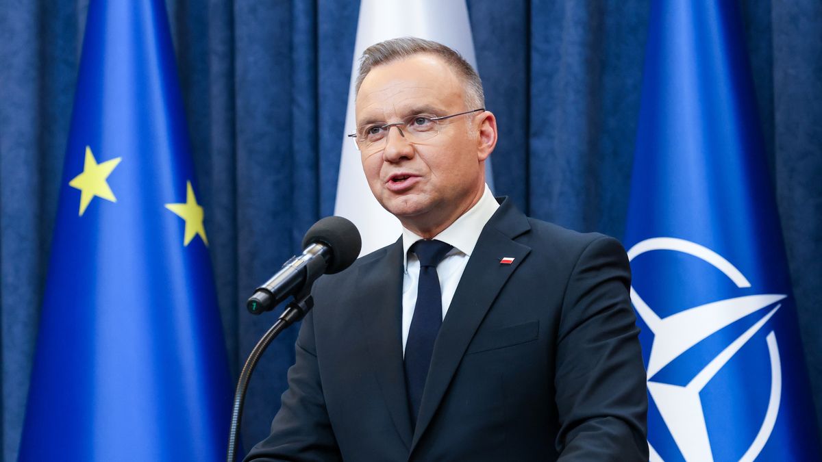 Duda po spotkaniu z amerykańskim generałem. Zwołał RBN