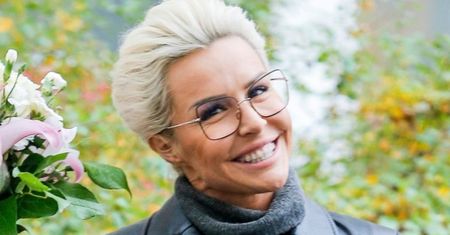 Blanka Lipińska ekscytuje się CZARNĄ CHOINKĄ w nowym gniazdku: "SUPER, CO?" (FOTO)
