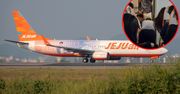 Pasażer próbował otworzyć drzwi podczas lotu Jeju Airlines. Są wyniki badań