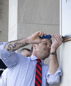 Nowe tablice na budynku Pentagonu. Koniec z resortem "obrony"