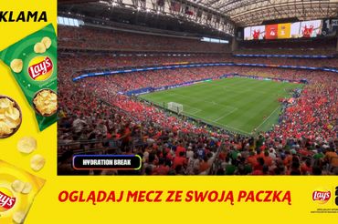 Reklama L-screen w trakcie przerw na nawodnienie