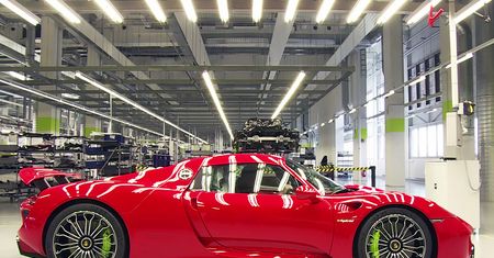 Zobacz jak powstaje Porsche 918 Spyder