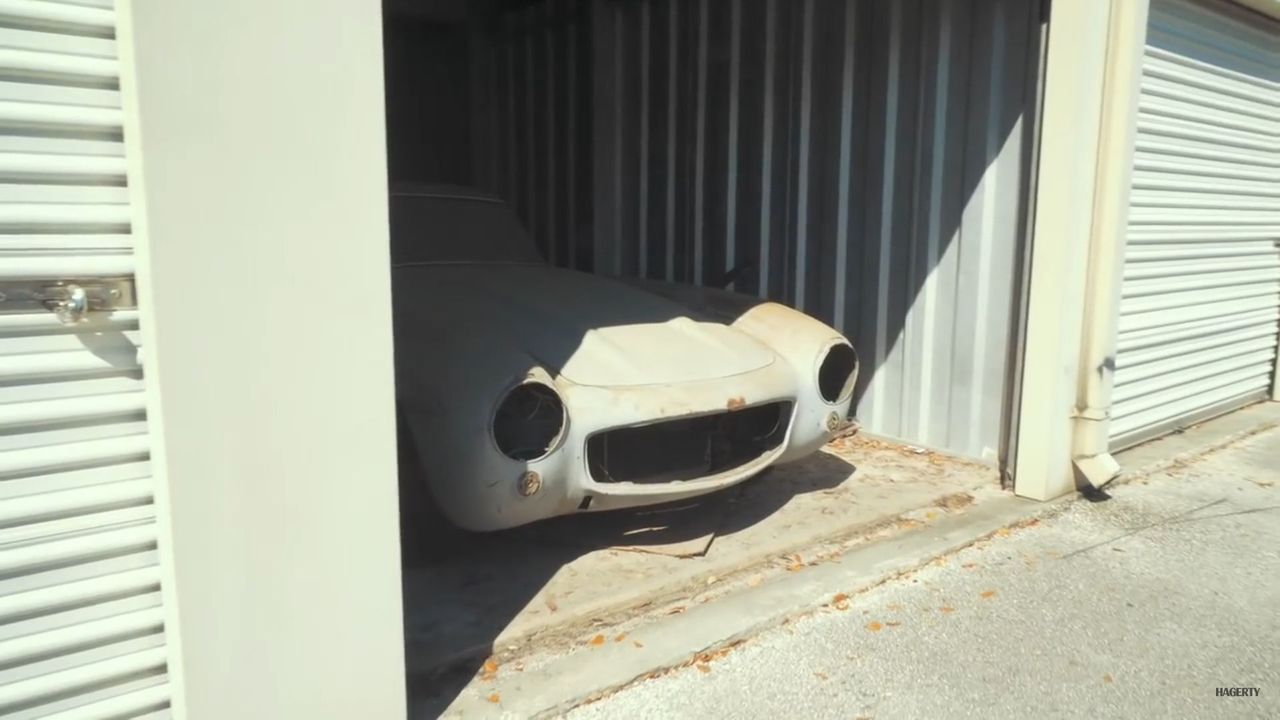 Mercedes warty milion dolarów znaleziony w garażu. Ostatnio jeździł w 1956 roku