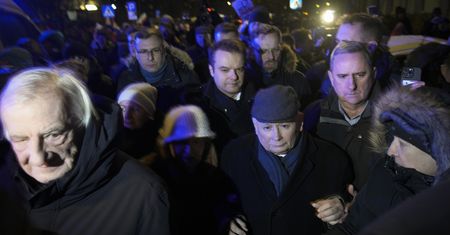 PiS szykuje się do obstrukcji Sejmu i ulicznych protestów. W czwartek kluczowy test