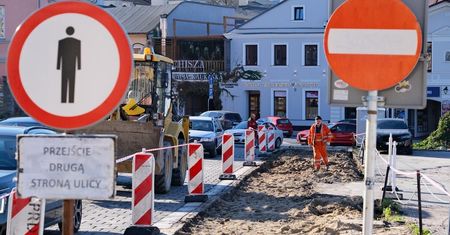 Zniszczona ulica w centrum Lublina zyska nową, równą nawierzchnię. Koszt prac to około ćwierć miliona złotych