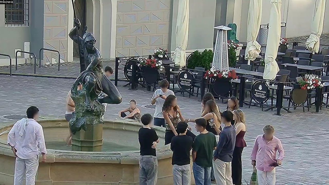 Pokazali zdjęcie z Rynku w Poznaniu. Grozi za to mandat do 500 zł