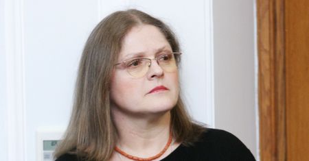 Klasyka z nutką ekstrawagancji. Stylowe wzloty i upadki Krystyny Pawłowicz