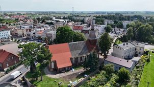 Trwa remont dachu kościoła w Kowalewie Pomorskim. Inwestycja z marszałkowskim wsparciem