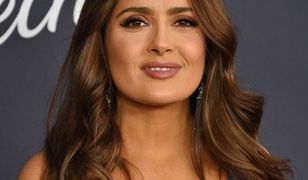 Salma Hayek ma większy biust. Wytłumaczyła, jak to się stało