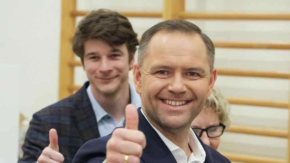 Karol Nawrocki z synem Danielem