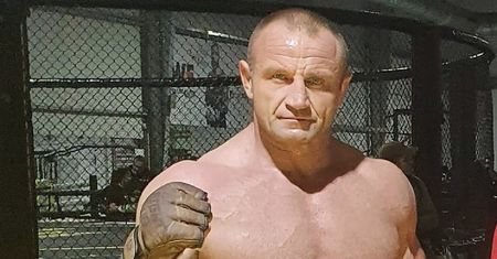 Pudzian pochwalił się swoimi umiejętnościami. Oniemieli