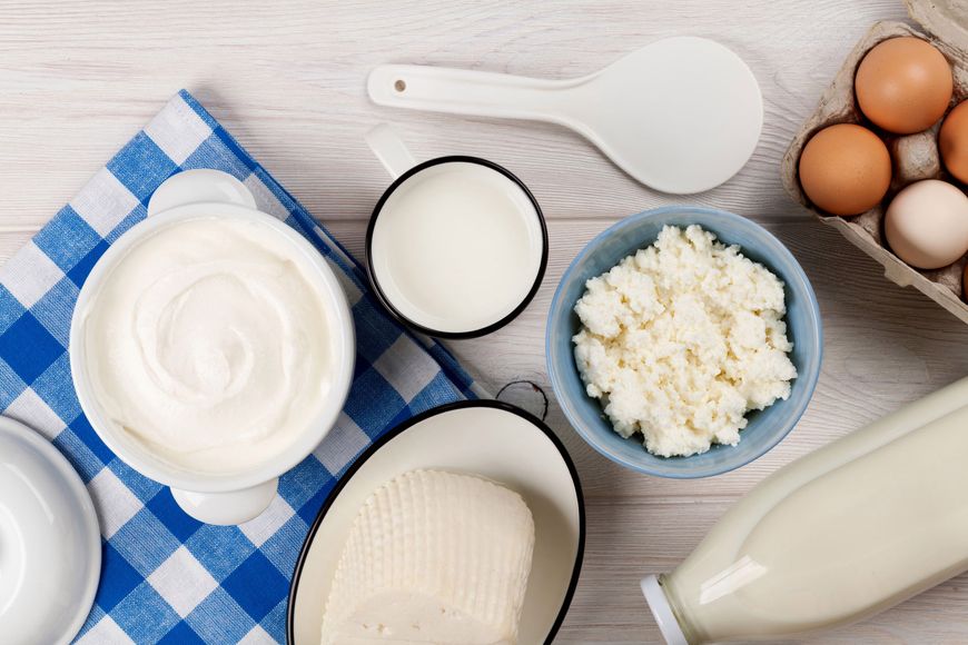 Jogurt grecki dostarcza więcej białka niż zwykły