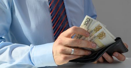 Obowiązki w pracy. Jedna rozmowa może kosztować pracownika trzy pensje