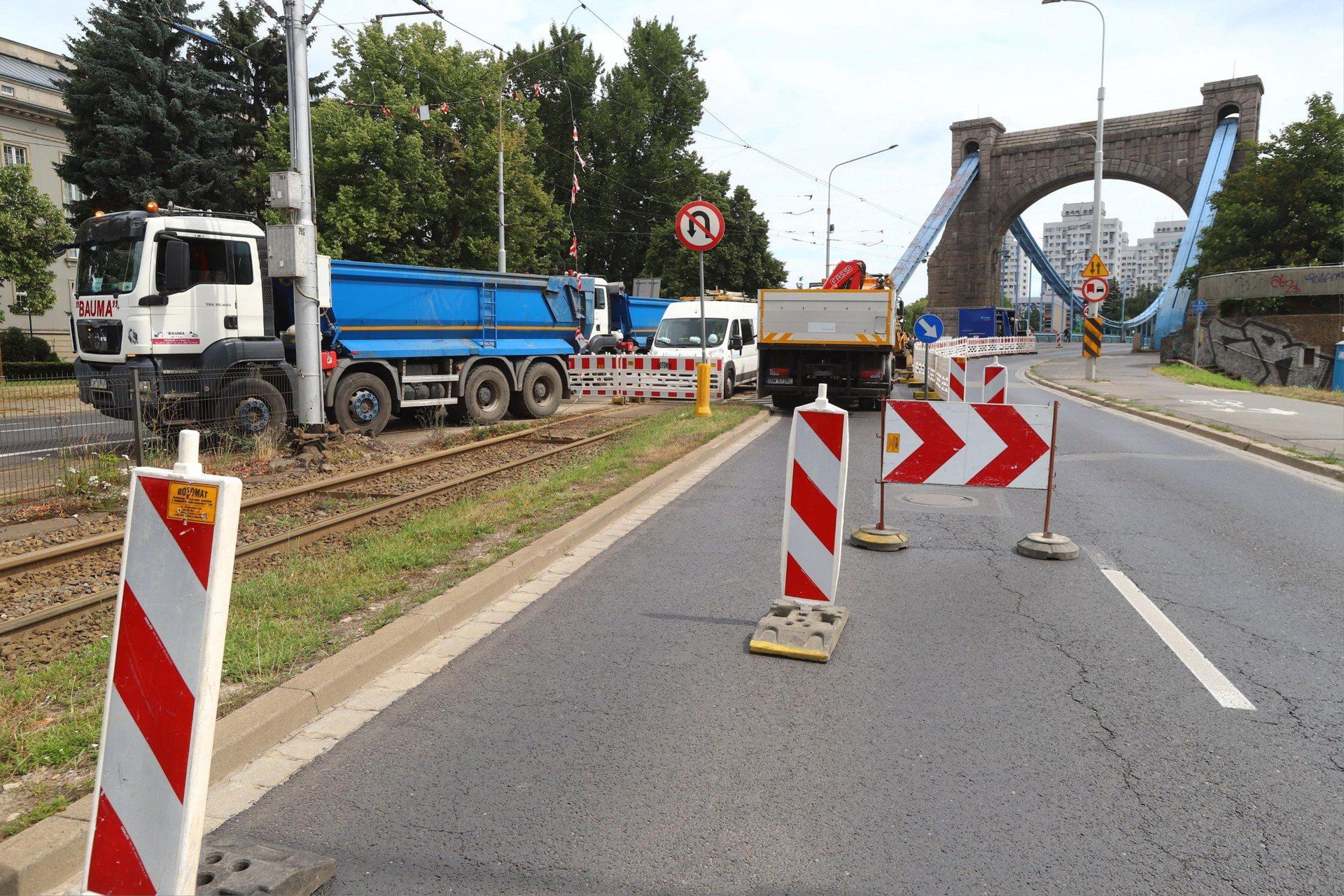 Głęboki wykop już powstaje przy moście Grunwaldzkim