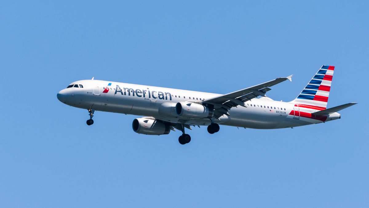 Pilot zawrócił maszynę ok. 90 min po starcie