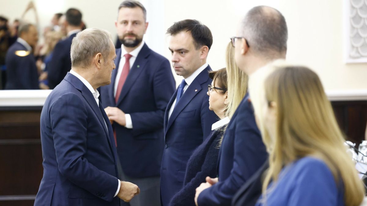 Posiedzenie rz?du
01.10.2024. Warszawa. Posiedzenie rzadu. Fot. Filip Naumienko/REPORTER 
N/z: Donald Tusk, Andrzej Domanski, Izabela Leszczyna
Filip Naumienko/REPORTER