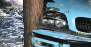 Pościsz: Zdarzenie drogowe. 21-latek stracił panowanie nad BMW, pasażer trafił do szpitala