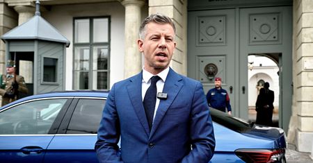 Potwierdzają alarm Magyara. Oto co robi otoczenie Orbana