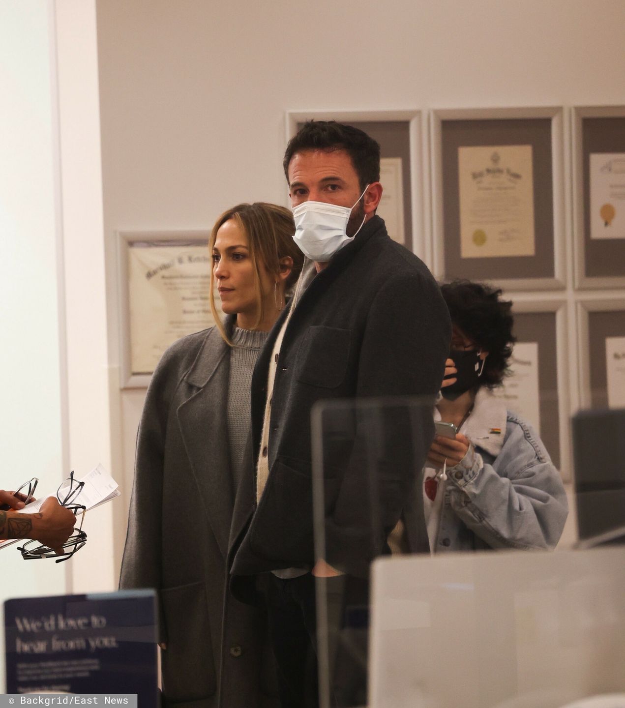 Jennifer Lopez i Ben Affleck buszują po salonie optycznym z córką wokalistki