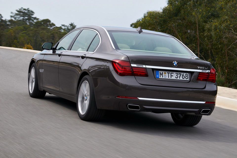 BMW serii 7 na rok 2013 - megagaleria niemieckiego okrętu flagowego 195