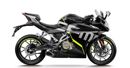 CFMoto 300SR to chiński sportowiec dla Europy. Wystarczy prawo jazdy A2