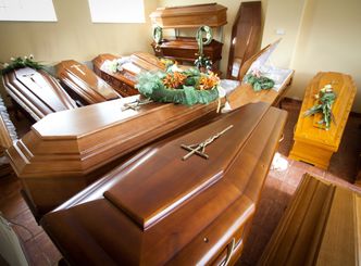 Śmiertelność w Polsce rośnie. Branża pogrzebowa mówi o zmianach