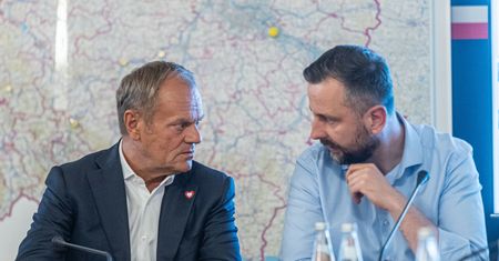 "Nie ma tajnych spotkań". Zamieszanie w koalicji po spotkaniu wicepremiera z potentatem tytoniowym