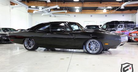 Dodge Charger Tantrum jest na sprzedaż. Jego silnik to ewenement