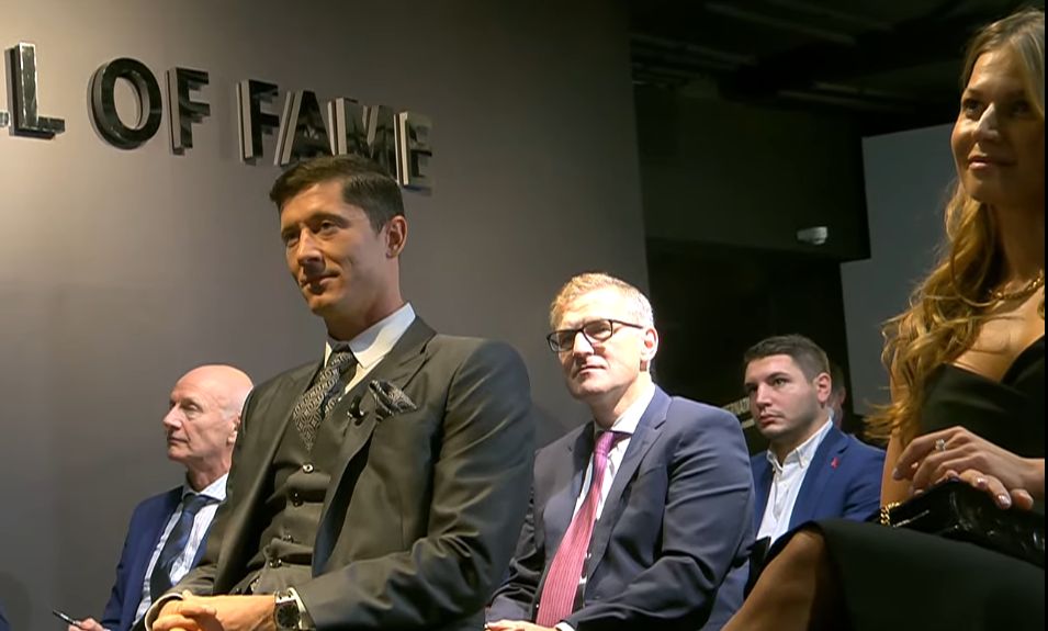 Anna Lewandowska wspiera Robert podczas odbierania Złotego Buta 