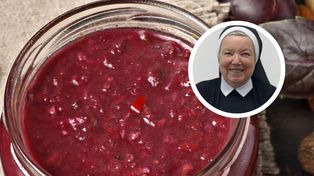 Powidła od siostry Anastazji pachną marcepanem. Kuzynka wstawiła od razu 10 słoików na zimę