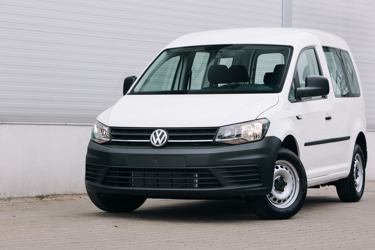 VW Caddy jako mobilny salon kosmetyczny lub fryzjerski