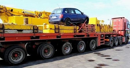 Betonowe balasty, dźwig i fiat stilo. Inspektorzy ITD zatrzymali nietypowy transport