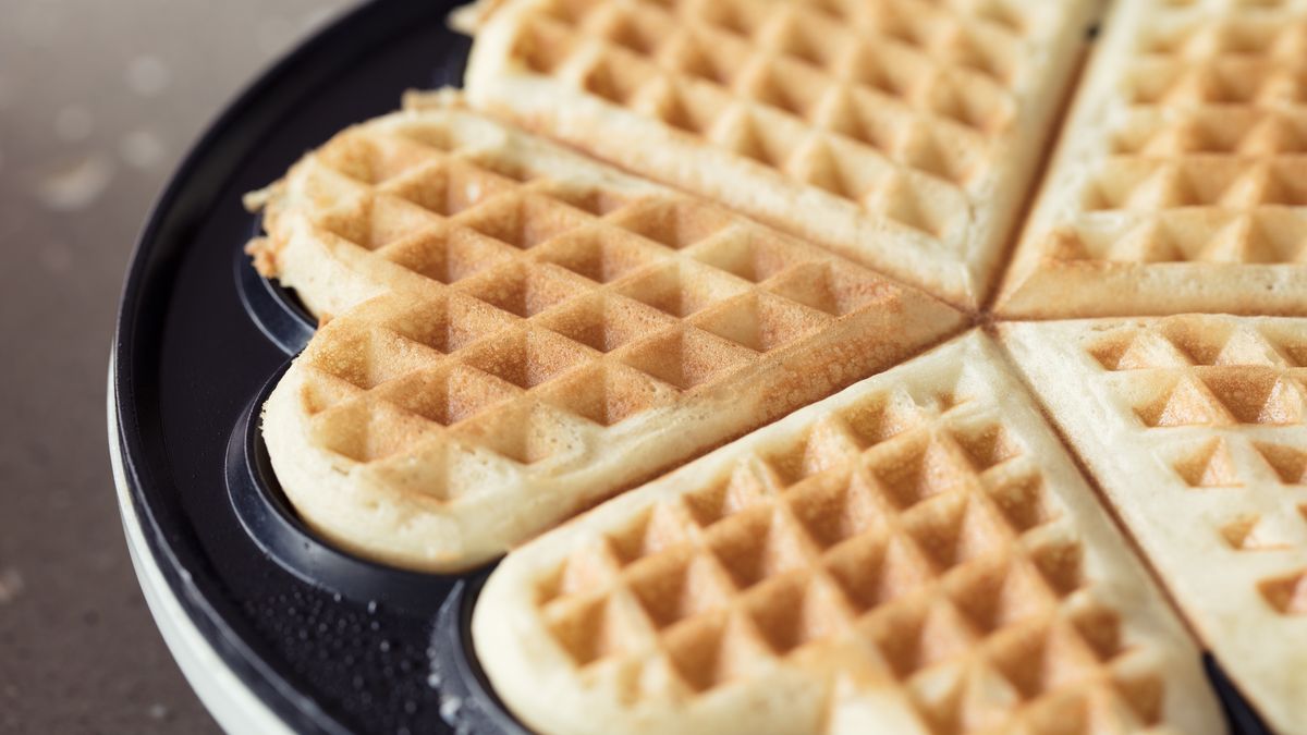 Gofry bez jajka będą równie pyszne, ale liczy się technika