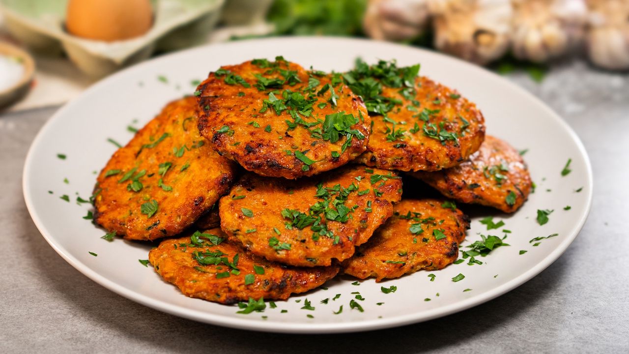 Ground meat patties with vegetables