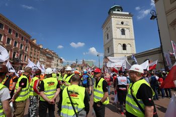 Protest "Solidarności" w Warszawie. "Razem Dla Polski i Polaków"