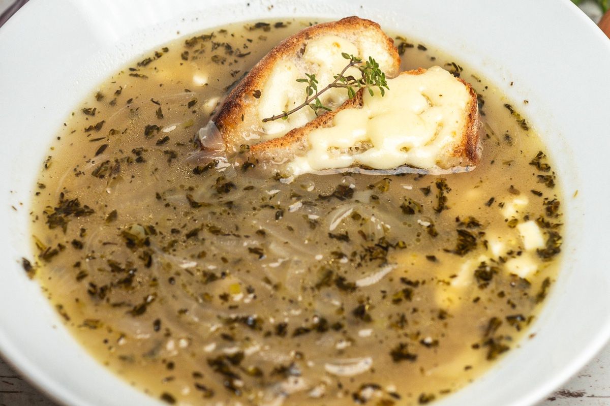 Onion soup with croutons