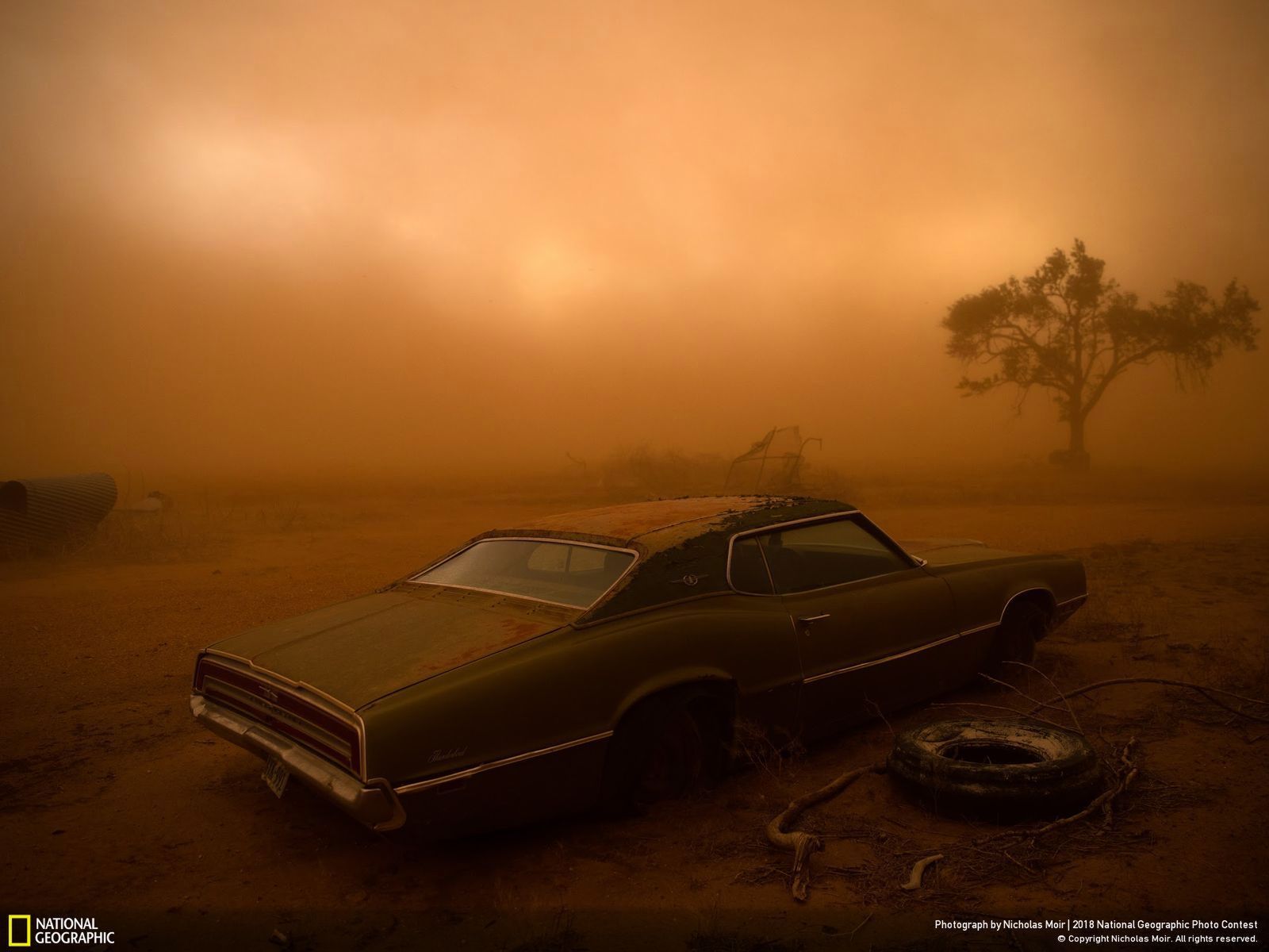 Cmentarzysko samochodów zwycięskim zdjęciem w Nat Geo Photo Contest 2018 2