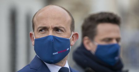 Kulisy klubu PO. Bez rewolucji, Borys Budka zwiera szeregi