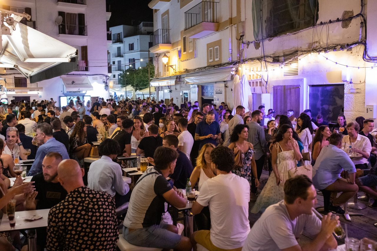 Balearic Islands clamp down on drunk tourists with new alcohol ban