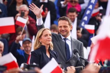 Tam Trzaskowski pozna wynik. Wieczór wyborczy poza Warszawą