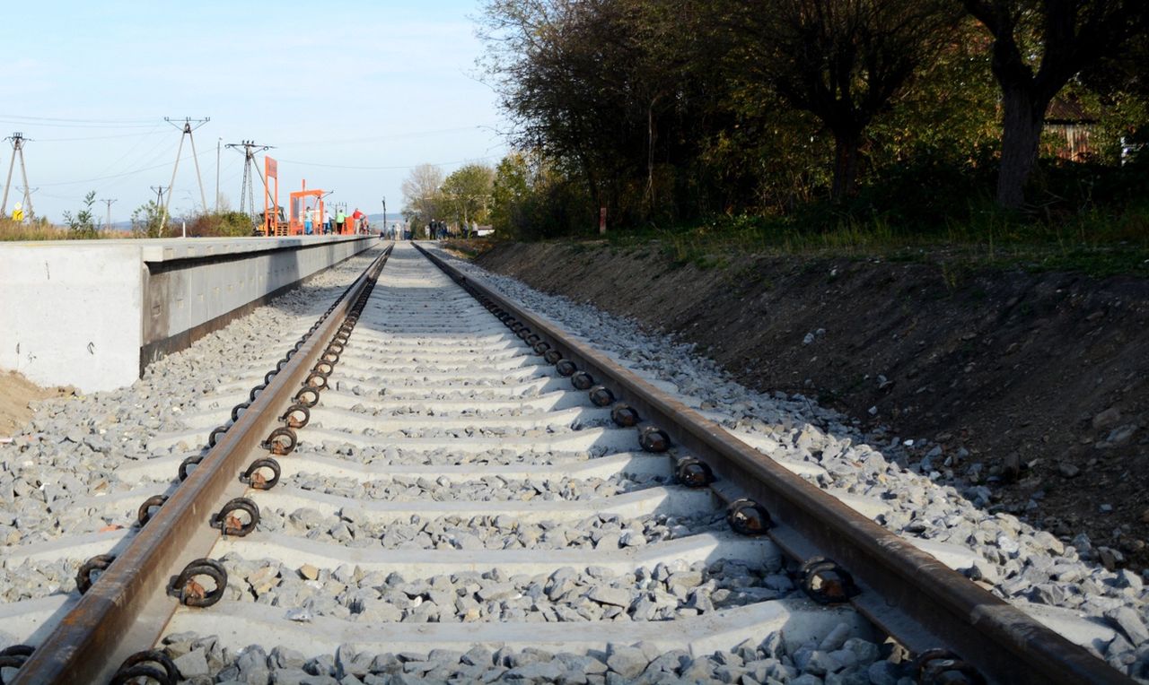 Inwestycje drogowe. Budują tunel, zamkną linię kolejową, którą dopiero co otworzyli