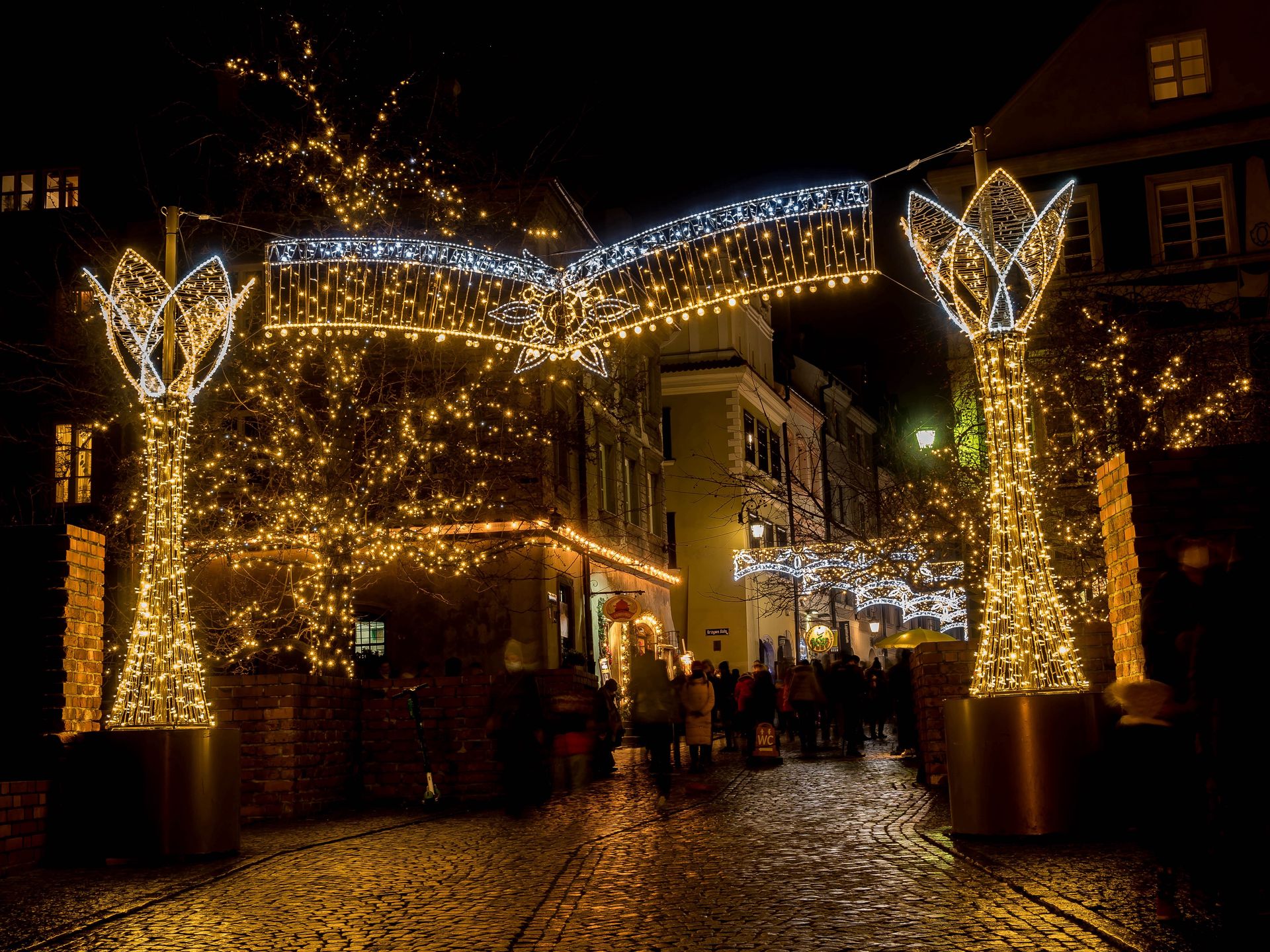 Świąteczna Iluminacja. Warszawa gotowa na Boże Narodzenie